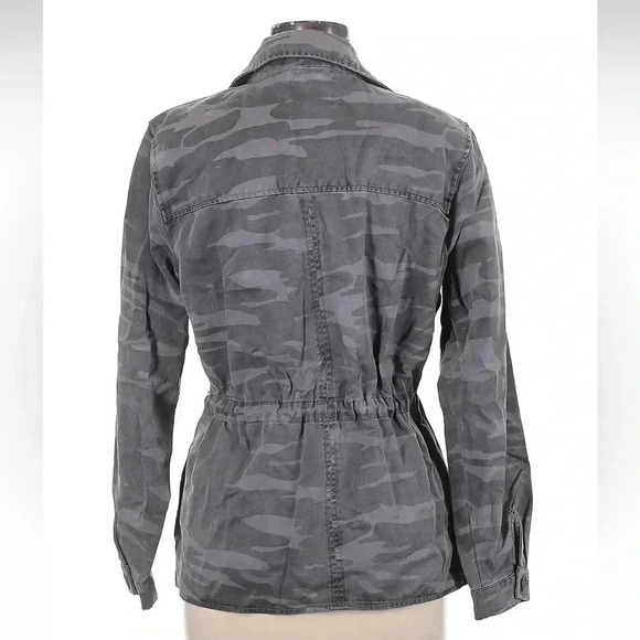 Lucky Brand Blue Grey Printed Camo Cropped Trench Coat Jacket Size Medium M - Picture 5 of 11